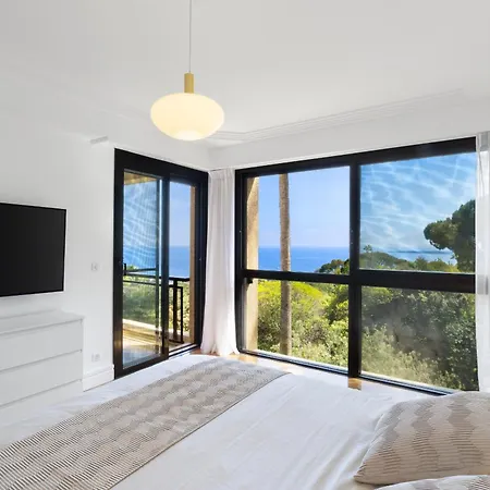 Le Glaieuls - 2 Bedroom - Sea View شقة *